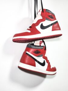 Prague,,Czech,Republic,-,11.25.2022:,Air,Jordan,1,Chicago,"lost Az ikonikus piros-fehér Jordan cipő